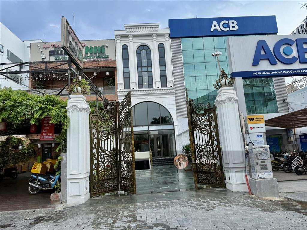 Rẻ và duy nhất! 2 mặt tiền kd  hầm  7 tầng, dt 11x25m  275m2  trần não  quận 2 giá 99tỷ