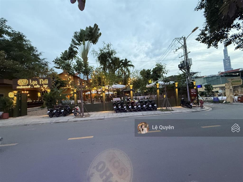 Rẻ! 65 tỷ hạ giá về 58 tỷ! bán về biệt thự thảo điền quận 2  dt 21x22m 410m2  3 lầu có sân vườn