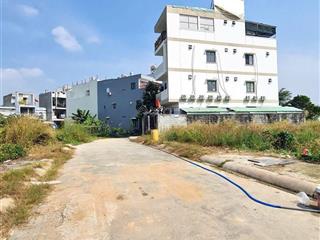 Bán đất xây chdv ngay đường võ văn hát quận 9