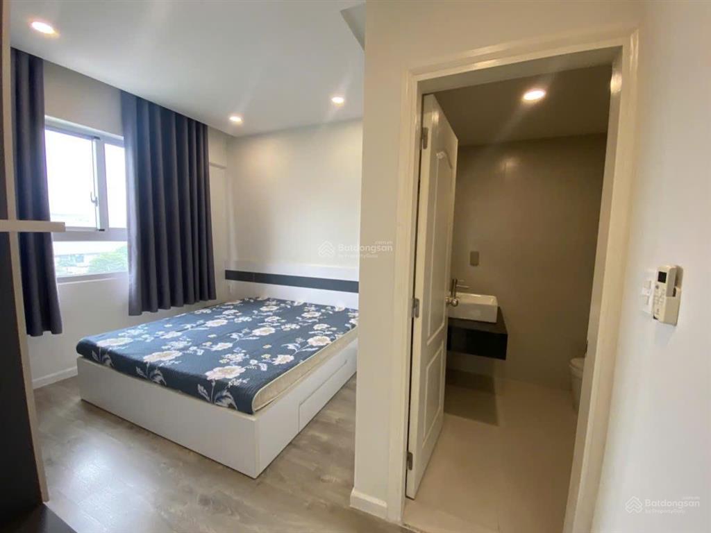 Chính chủ bán 2pn 77m2 scenic valley 2 giá 7,4 tỷ  0979 884 ***