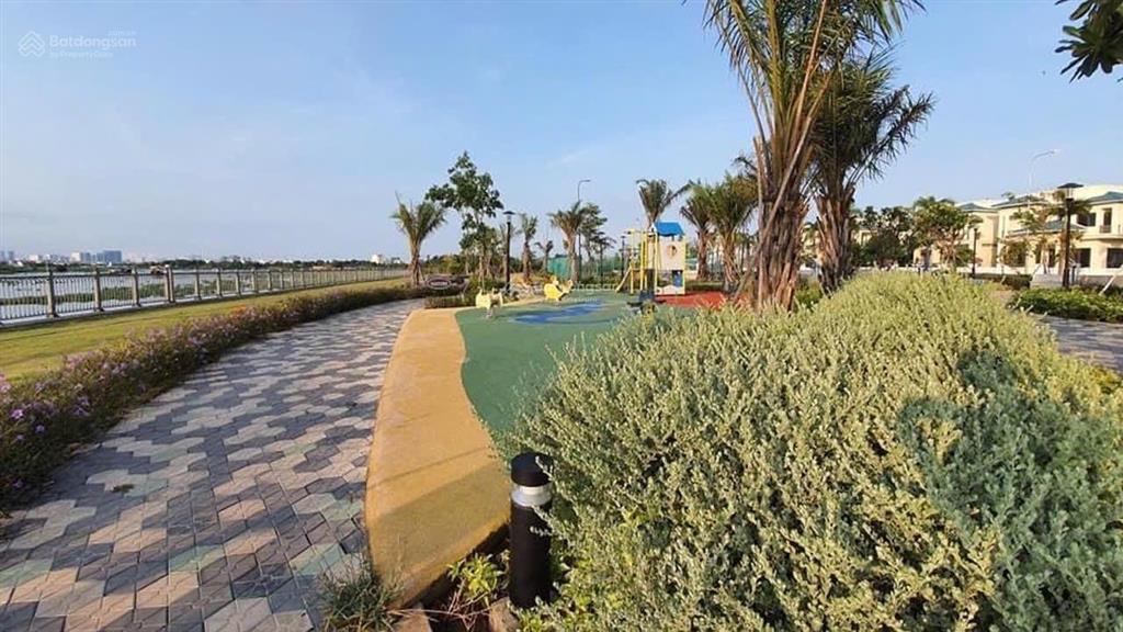 Bán gấp căn góc 2 mặt tiền nhà phố senturia khu dân cư cao cấp