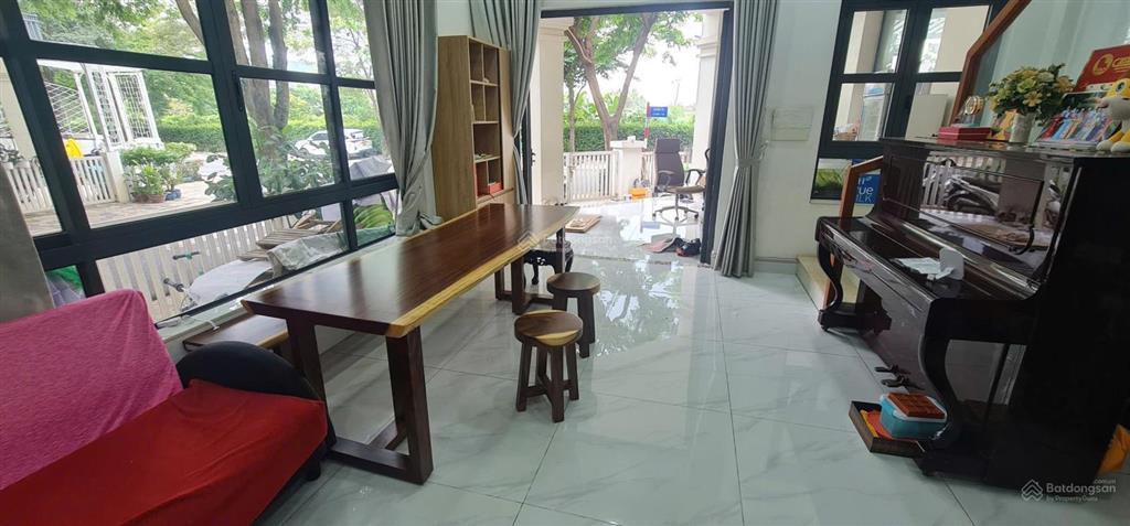 Bán gấp căn góc 2 mặt tiền nhà phố senturia khu dân cư cao cấp