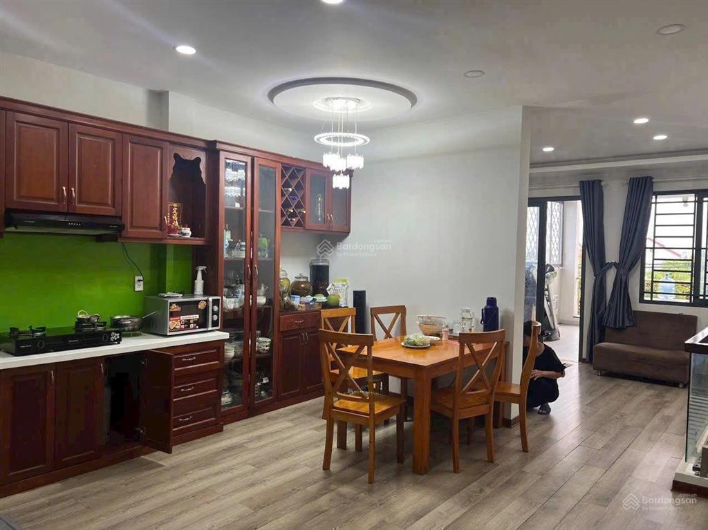 Bán gấp nhà phố hiện đại mặt tiền vườn lài tiện kinh doanh mua bán