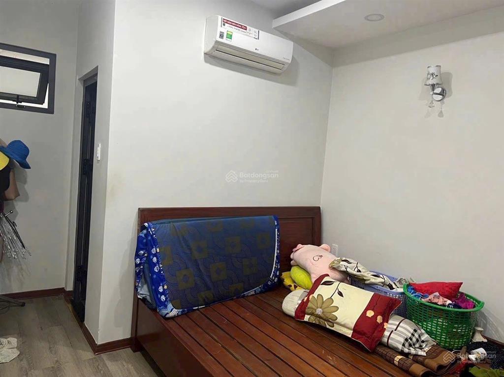 Bán gấp nhà phố hiện đại mặt tiền vườn lài tiện kinh doanh mua bán