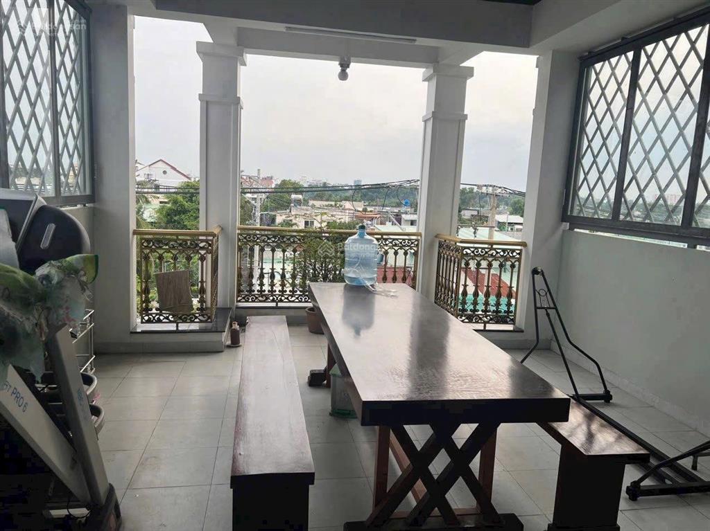 Bán gấp nhà phố hiện đại mặt tiền vườn lài tiện kinh doanh mua bán