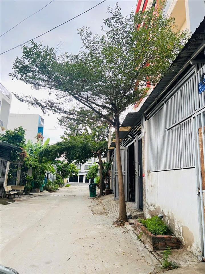 Đất đẹp hẻm 140 vườn lài, ra sông vàm thuật chỉ vài bước chân