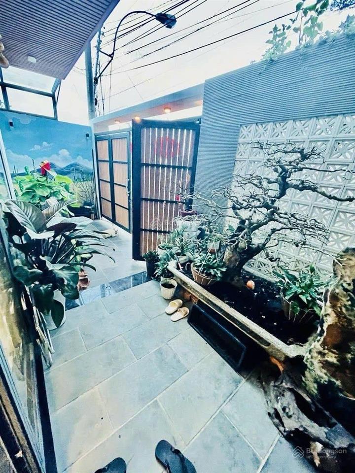 Villa góc 2 mặt tiền hẻm ô tô phạm hồng thái, p10, tp. đà lạt chỉ 10.5 tỷ
