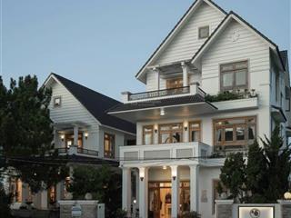 Định cư nước ngoài chủ cần bán 2 căn villa view rừng thông trung tâm đà lạt thu nhập 2 tỷ/năm