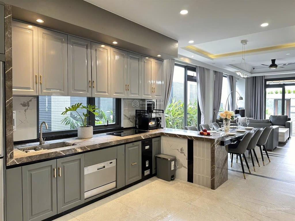 Bán villa hiện đại nội thất cao cấp, nguồn thu cao, 5pn, kqh an sơn, p. 4 đà lạt