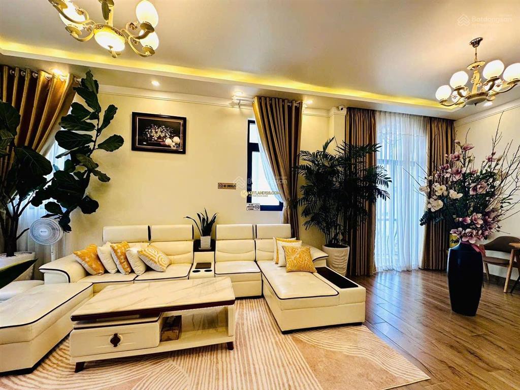 Bán villa mới xây trung tâm đà lạt 11 phòng 224m2 giá 20 tỷ