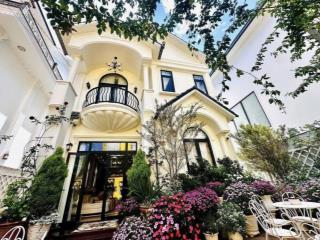 Bán villa mới xây trung tâm đà lạt 11 phòng 224m2 giá 20 tỷ