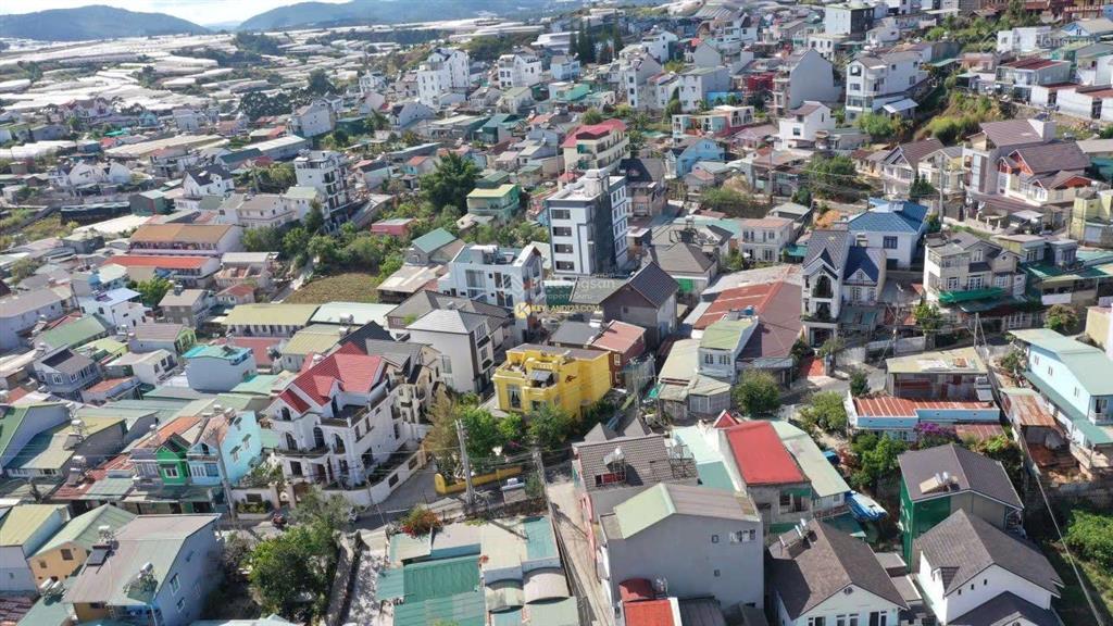 Bán villa mới xây trung tâm đà lạt 11 phòng 224m2 giá 20 tỷ