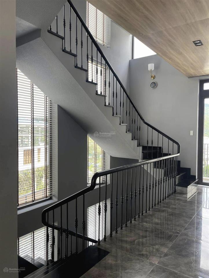 Villa sân vườn 2 mt kqh an sơn  277.4m2  nội thất cao cấp giá 24 tỷ