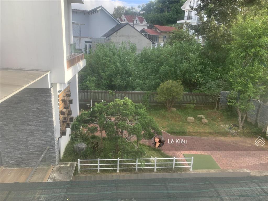 Bán villa 11 phòng 365m2 mt hàn thuyên, p5, đà lạt, ngang 14m, hợp đồng thuê 40tr/th, giá 29 tỷ