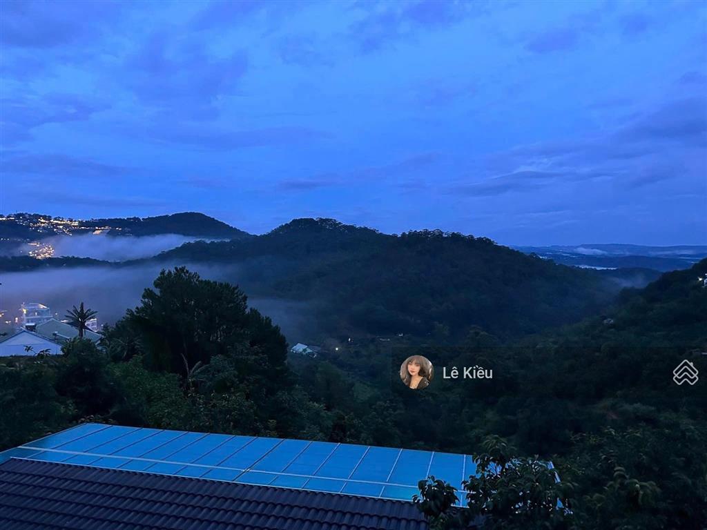 Bán 570m2 đất tặng nhà mt hoàng hoa thám p.10, ngang 20m, view rừng thông cạnh cafe bình minh ơi.