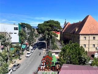 Bán toà nhà chdv 28 căn hộ mt yersin, p.10, đà lạt, nguồn thu khủng, ngang lớn giá 30 tỷ (tlcc)