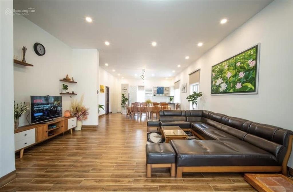 Bán villa 2 mặt tiền vạn hạnh & mai xuân thưởng p. 8 nguồn thu cao  giá 25 tỷ (giá cũ 28.5 tỷ)