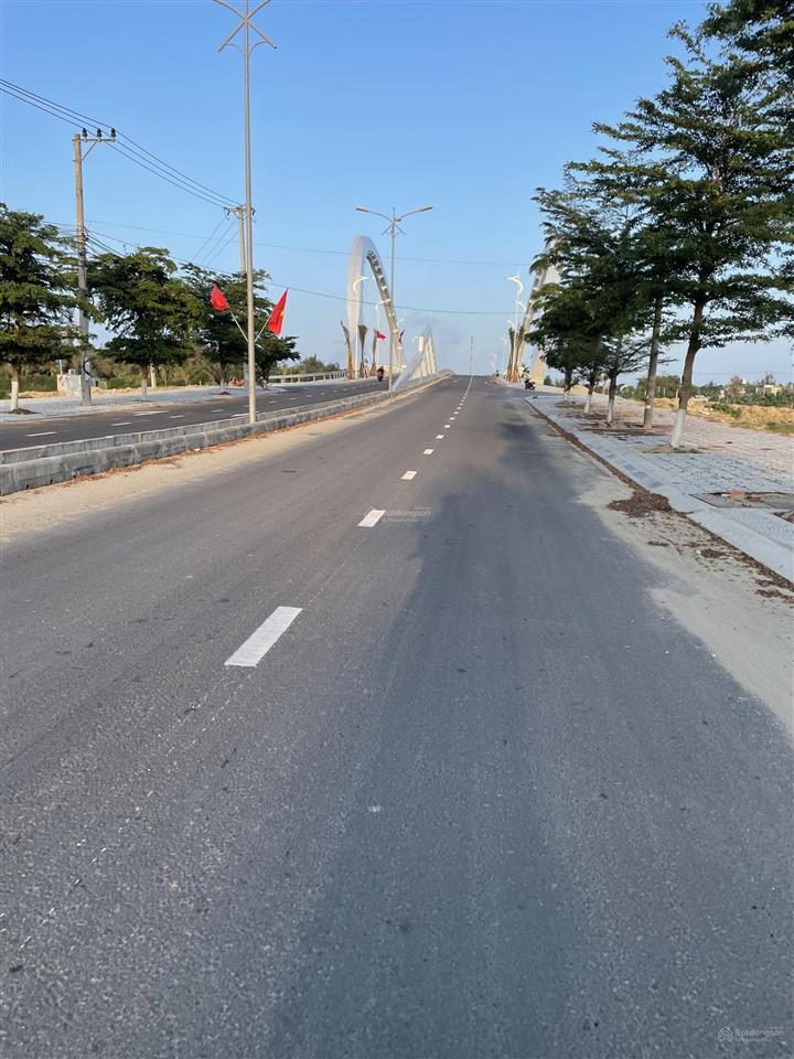 Bán đất đường 27m kđt green city cách biển 500m