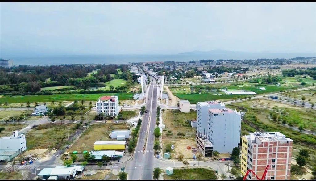 Bán lô vip green city, đường 7.5m ngang 7m đối diện công viên