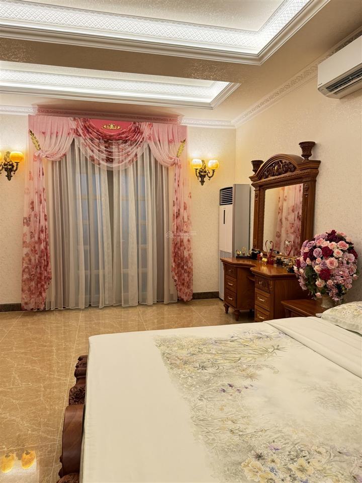 Cần bán siêu biệt thự khu compoud vip nhất quận 2 vào ở ngay giao toàn bộ nội thất nhập châu âu