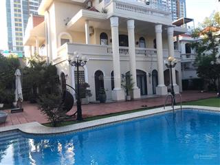 Cần cho thuê dinh thự 1000 m2 ngay tại quận 2 khu compound có cổng bảo vệ giá chỉ 135tr/th