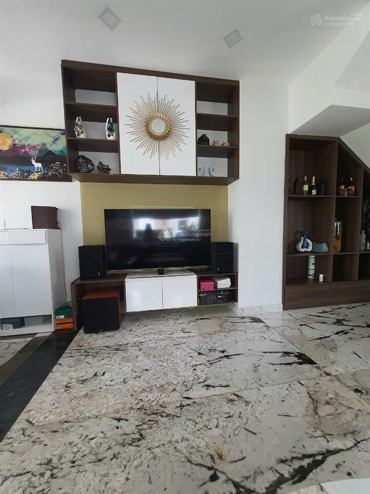 Nhà phố khang điền, phong phú, bình chánh. view công viên hoàn thiện nội thất. giá chỉ 7,6 tỷ