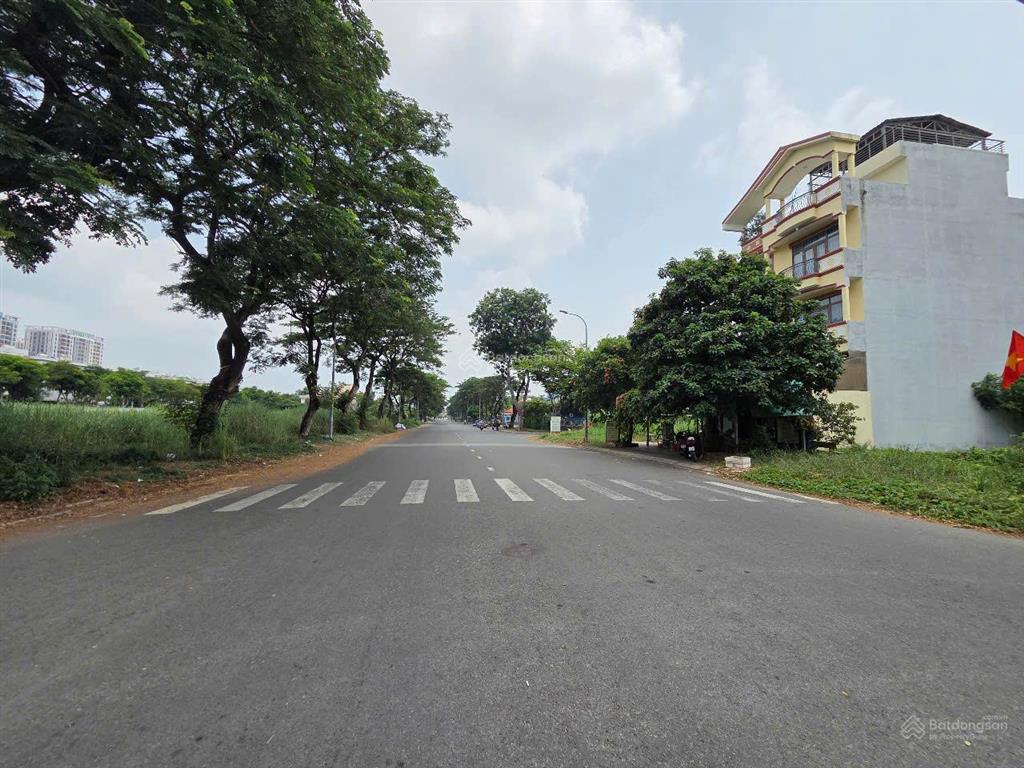 Bán đất nền phong phú 4, khang điền. dt 100 m2, giá 5.5 tỷ