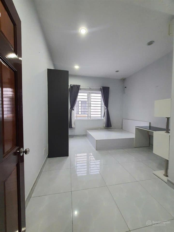 Hot! giảm giá sâu  view công viên chỉ 8,2 tỷ thương lượng