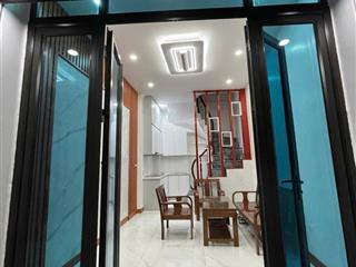Lô góc  vị trí vip full nội thất  trung tâm quận  ngõ thông tứ tung  ô tô đỗ cửa  tiện ích đđ