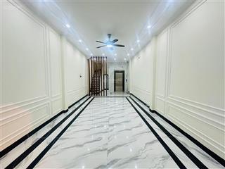 Chính chủ bán gấp hoàng mai 40m 5 tầng chỉ hơn 8 tỷ có thang máy sát chợ đường ô tô, gần hồ đền lừ