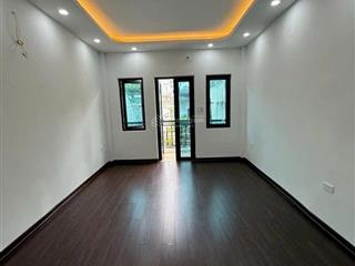 Bán gấp tân mai 33m 5t mtien 3,5m ngõ thông sát phố kd online, văn phòng đẹp  sát chợ, trường học