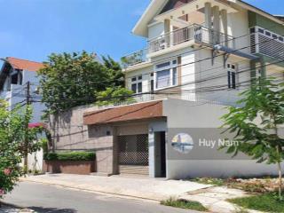 Rẻ hơn thị trường 5 tỷ! khuôn đất biệt thự siêu đẹp ngay ubnd q9 cũ 12.8x20m  giá bán chỉ 18,5 tỷ