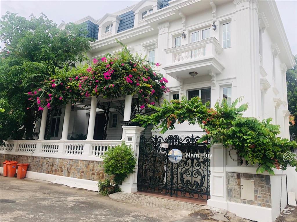 Biệt thự trệt+3 lầu khu compound fideco thảo điền, quận 2, dt 333m2 (18x20m), nội thất cao cấp