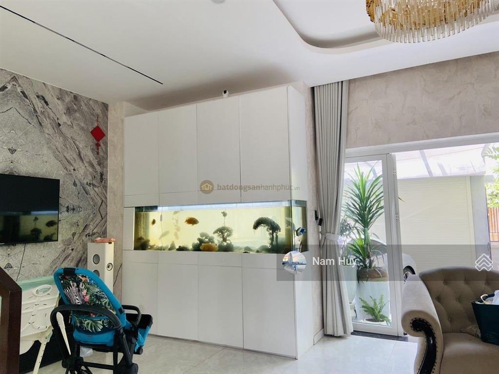 Chỉ 50 tỷ  sở hữu biệt thự đẹp  khu compound vip đường trần não  quận 2. dt 10 x 20m  3 tầng