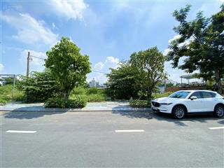Bán đất 8000m2 phù hợp làm kho bãi hoặc làm dự án. mặt tiền đường nguyễn thị tư, phú hữu, thủ đức