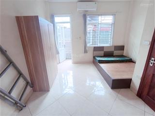 Cho thuê phòng ở ngõ 302 đường láng, gần ngã tư sở