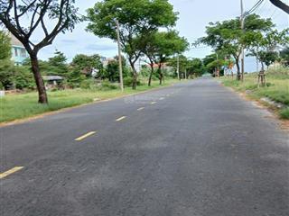 Bán lô đất đẹp 10.5m đường bùi quốc khái vị trí đắc địa gần sông & biển giá tốt chỉ 5.550 tỷ tl