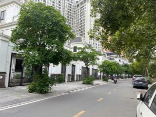 Bán biệt thự roman plaza, 190m2, mặt tiền 11m, nhà 3.5 tầng, phong thuỷ tốt  0969 029 ***