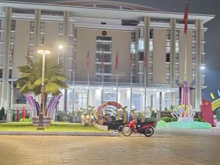 Bán nhà khu phố bùi viện, bàu bàng, tp hcm. dt 5x30, 150m2 tc. xây dựng kiểu biệt thự