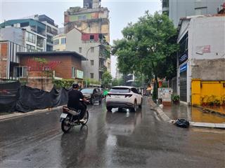 Bán gấp nhà mặt phố tô ngọc vân, 100m2, mặt tiền 10m nở hậu rất đẹp.