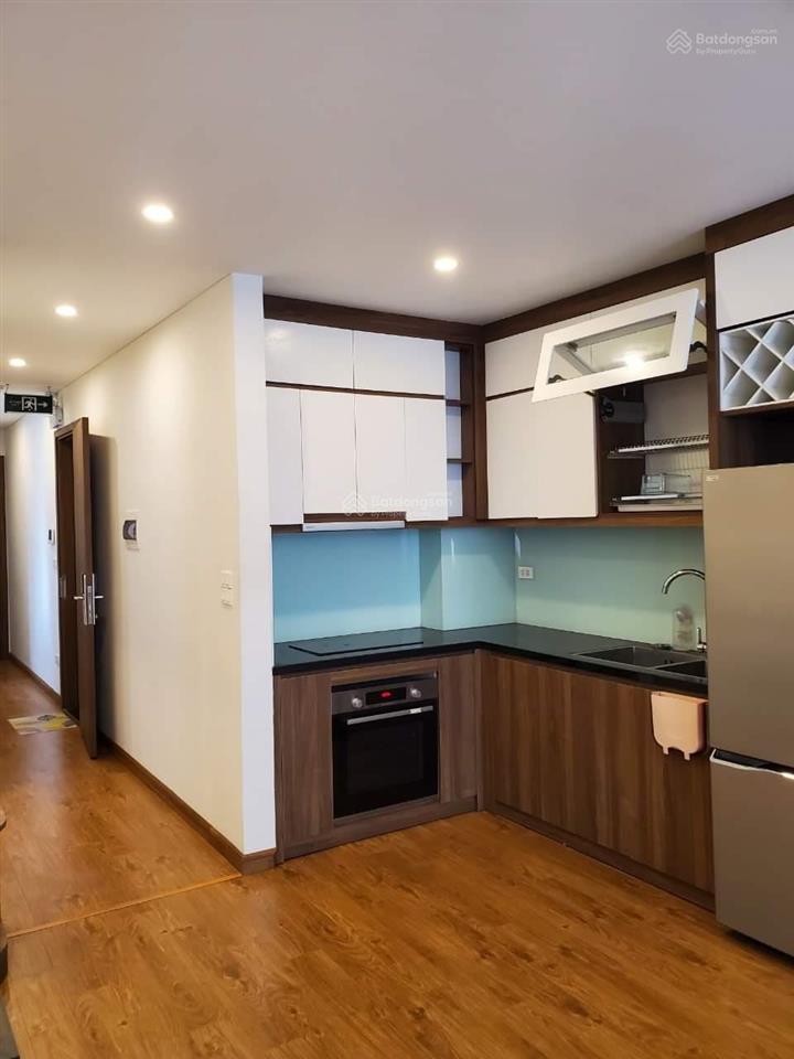 Bán gấp tòa nhà căn hộ dịch vụ phố minh khai hai bà trưng 7 tầng, thang máy ,23 phòng, ôtô đi lại.