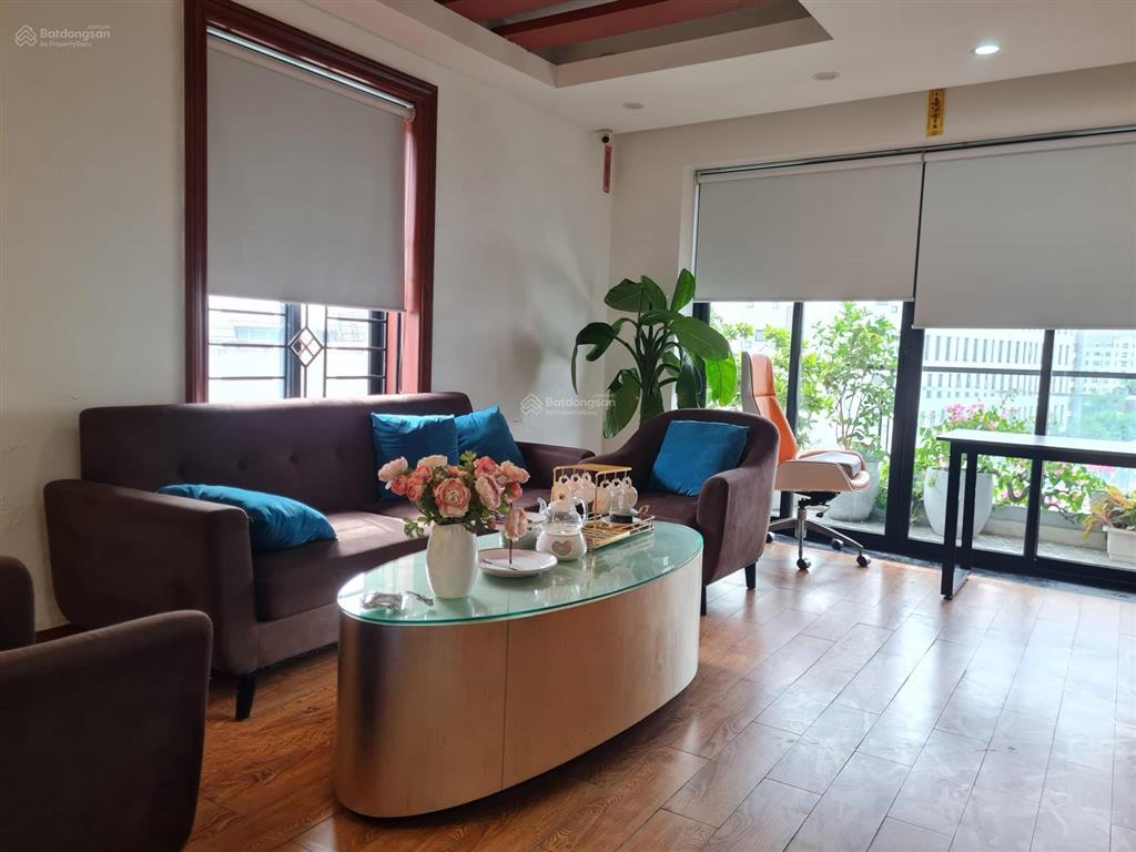 Bán tòa nhà văn phòng vừa ở vừa kinh doanh đường phạm hùng sát kđt mễ trì 7 tầng t.máy, ô tô tránh