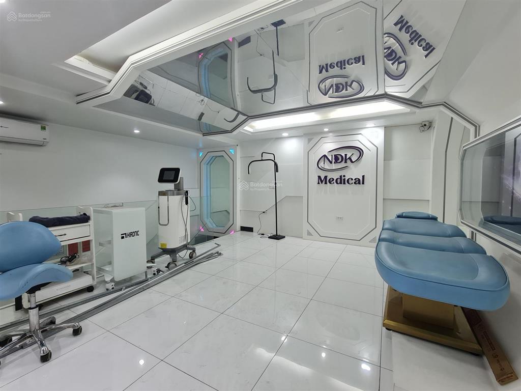 Bán tòa nhà văn phòng vừa ở vừa kinh doanh đường phạm hùng sát kđt mễ trì 7 tầng t.máy, ô tô tránh