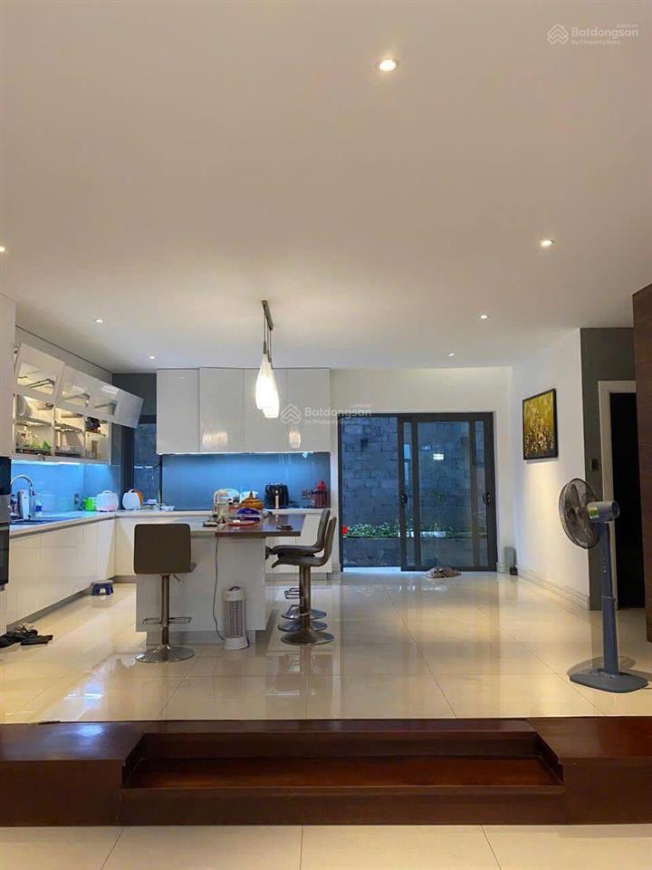 Cần bán gấp nhà bt mới đẹp 4 tầng, 10x 20m, sàn 1000m2, mt kinh dương vương, bình tân, chỉ 30 tỷ