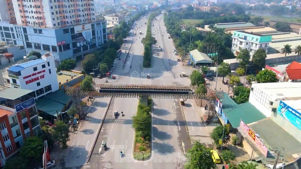 Bán đất mặt đường ql6, biên giang 50m2, giá 7.5 tỷ, đường 6 làn xe rộng 60m