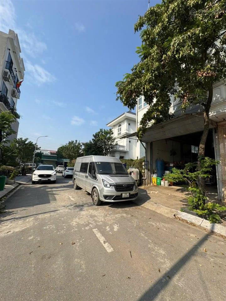 Bán đất lô góc gần đồng mai 52m2, mt6m, giá 3 tỷ, ô tô 7 chỗ vào đất