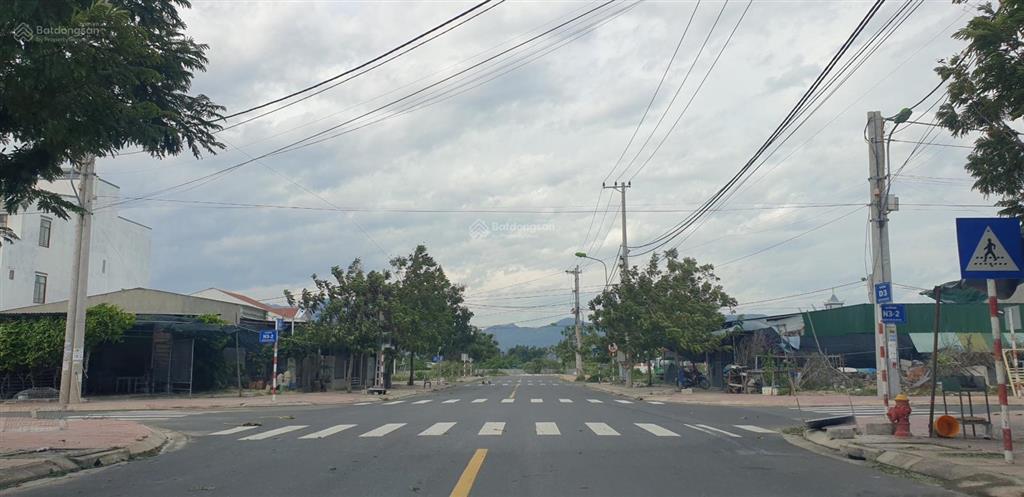 Chính chủ cần ra nhanh đất đường d3 khu k8 cam hải đông  0798 347 ***