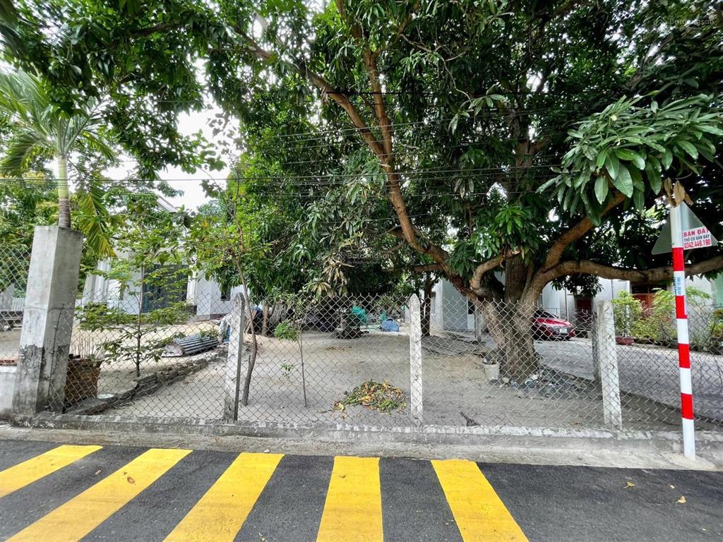 Chủ cần ra nhanh đất ở khu dân cư gần đầm thuỷ triều cam lâm.  0798 347 ***