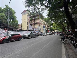 Tôi cần bán gấp căn nhà mặt phố quán sứ, diện tích 91m2, mặt tiền 4.12m. nhà mặt phố & mặt ngõ rộng