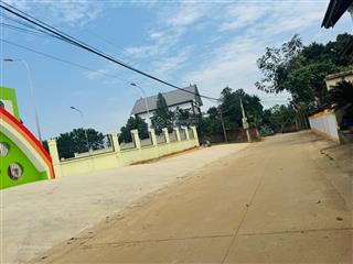 Cc bán 100m đất bìa hồng, đông yên quốc oai, đường ô tô tránh nhau, kd ngay công trường học, giá đt